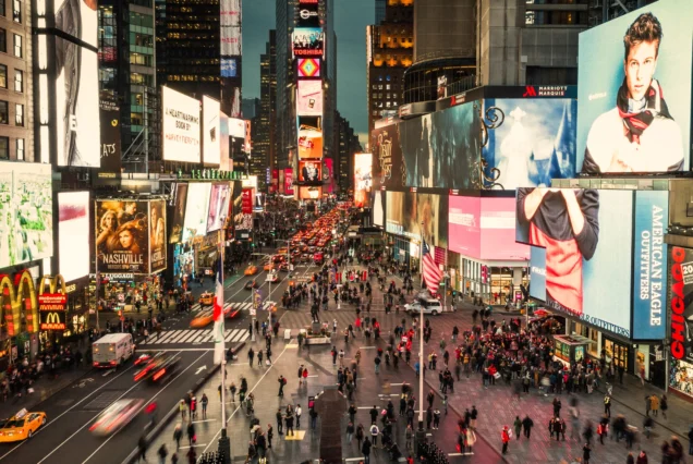 times-square-new-york-redesign-pedestrian-area-snohetta-midtown-manhattan-opening_dezeen_sq