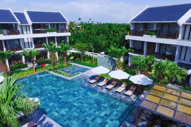 Manila and Boracay luxury holiday package featuring beachfront resorts, tropical beaches, and 12-night Philippines escape with flights from the UK